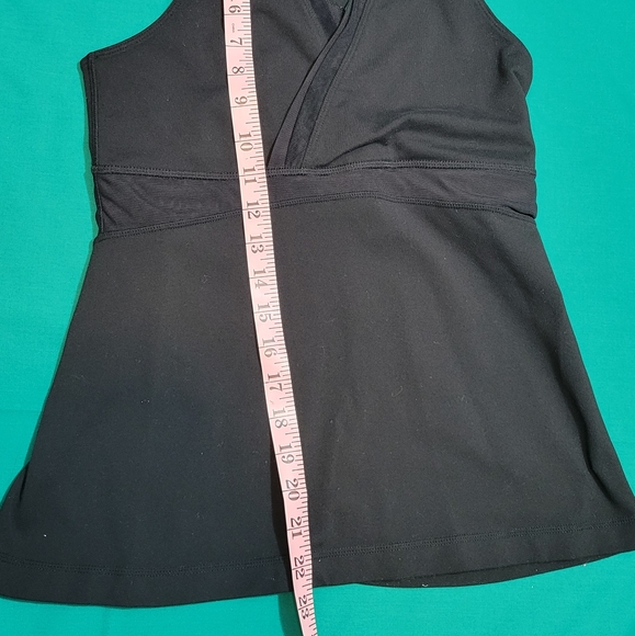 EUC LIKE NEW LULULEMON ATHLETIC TOP - Picture 10 of 12